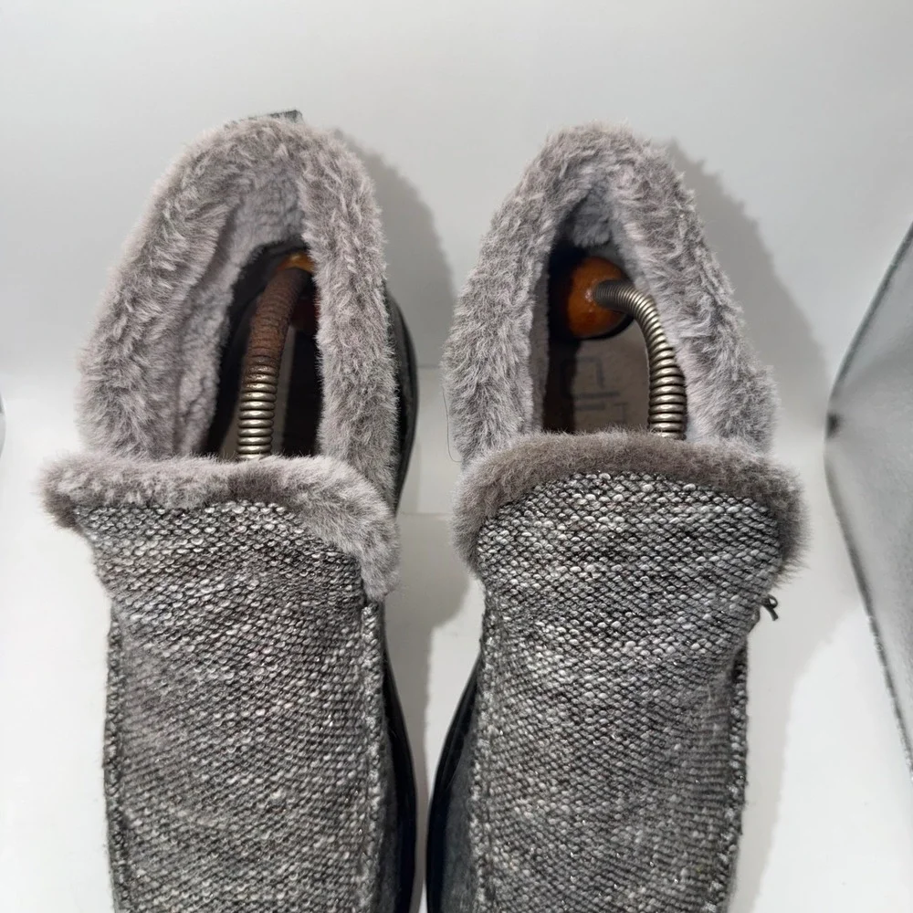 Hey Dude Denny Tweed Sleet Gray Women's Size 8 Fur Ankle Booties Boots Slip On - Picture 7 of 9